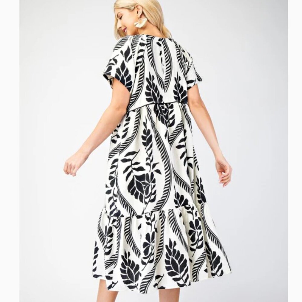 Rowan Boho Floral Black White Leaf Pattern Maxi Dress with Pockets SMALL NWT - Picture 4 of 10
